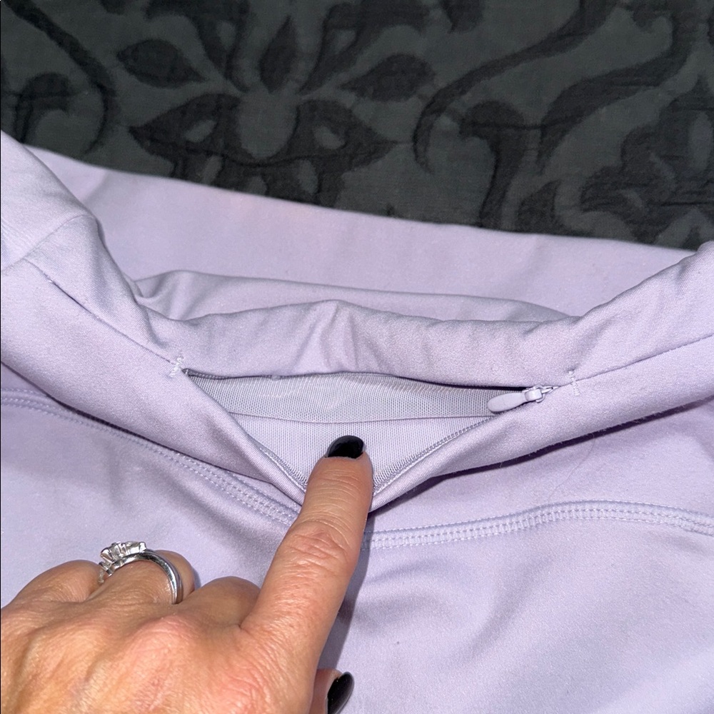 Fabletics Motion 365 Trinity biking shorts large … - image 10